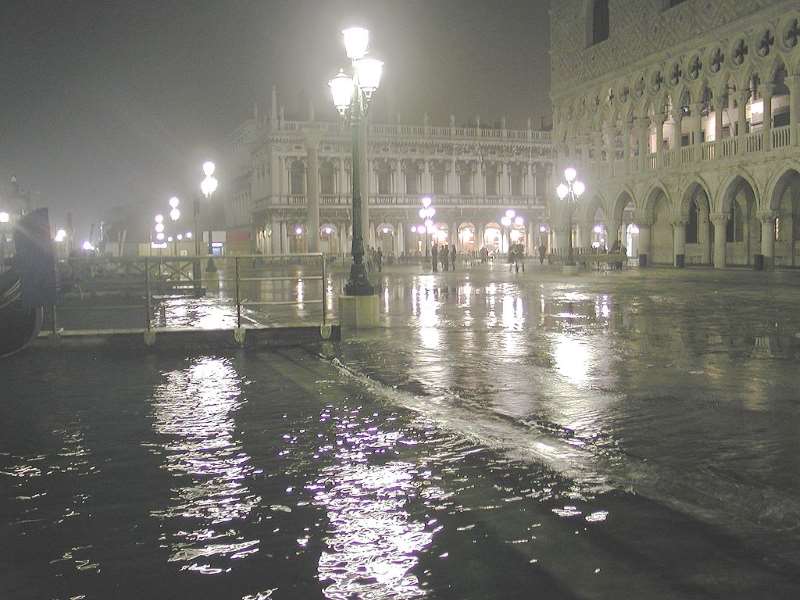 Acqua alta a Venezia